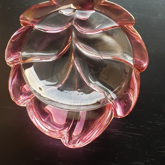 Vintage Pair of Cranberry&Clear Glass Candy/Trinket Leaf Shaped Dishes - Picture 15 of 16